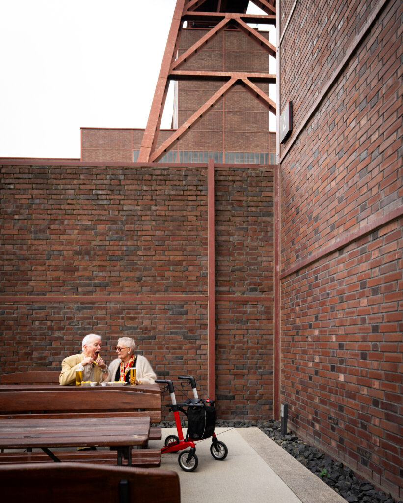 A0109134-Weniger Bank